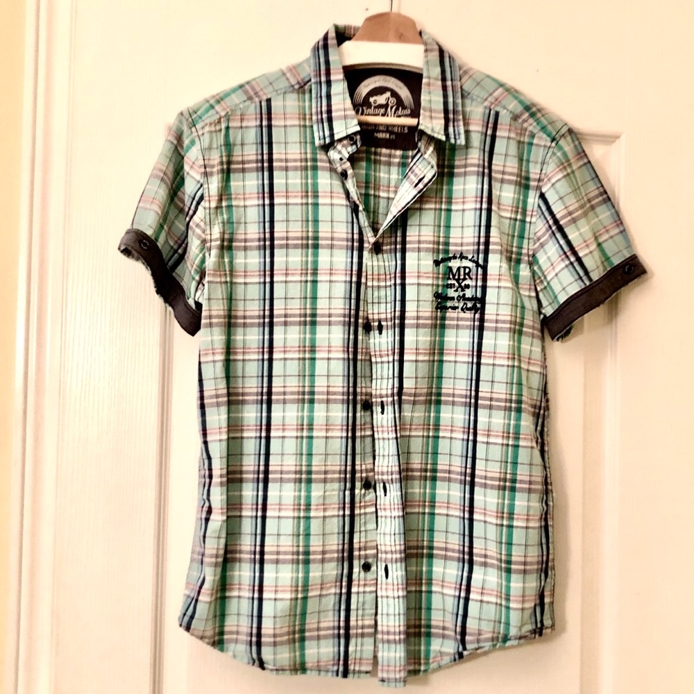 Vintage Motors button up short sleeve shirt